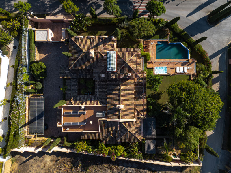 Villa Fiorentina - Andalusian Grandeur in Benahavís
