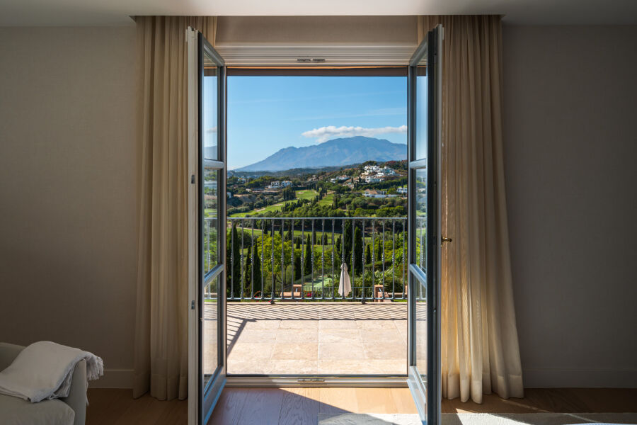 Villa Fiorentina - Andalusian Grandeur in Benahavís