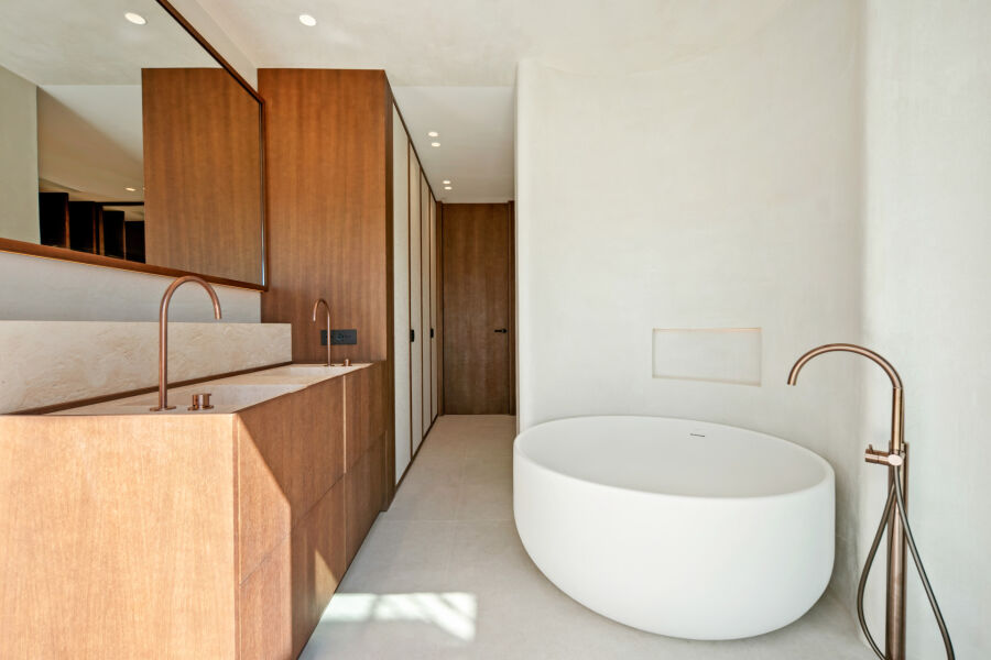 Villa Azur - A Modern Andalusian Sanctuary in Los Flamingos, Benahavís