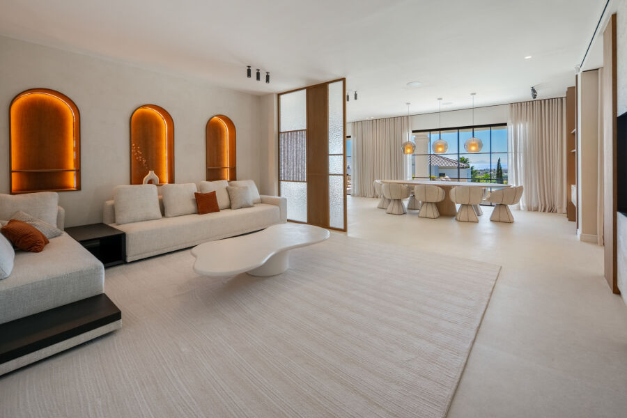 Villa Azur - A Modern Andalusian Sanctuary in Los Flamingos, Benahavís